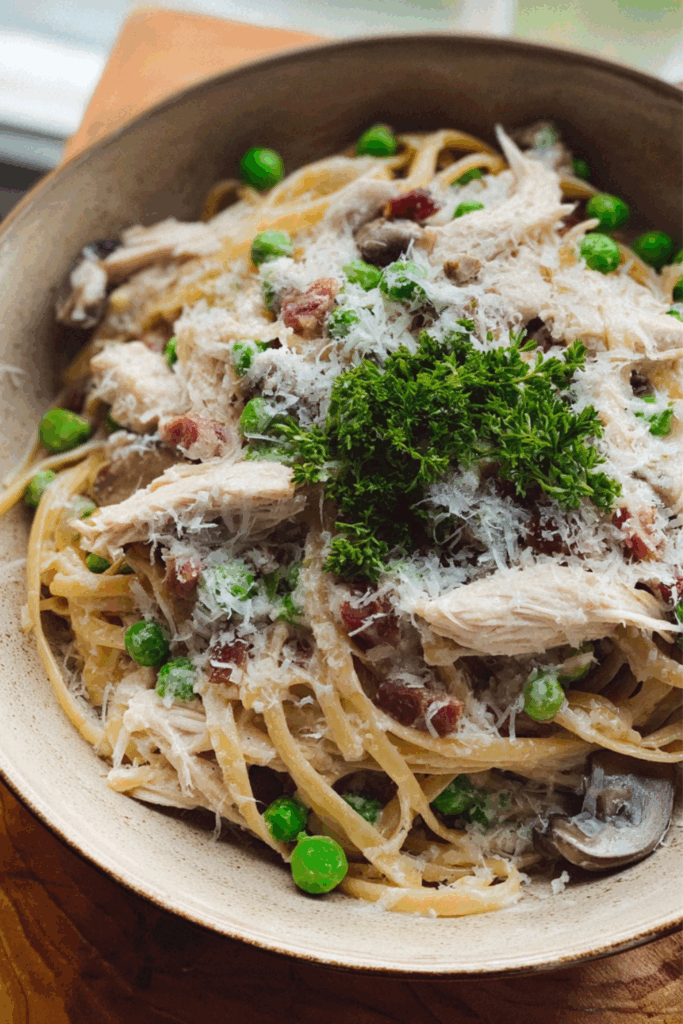 Crock Pot Chicken Carbonara