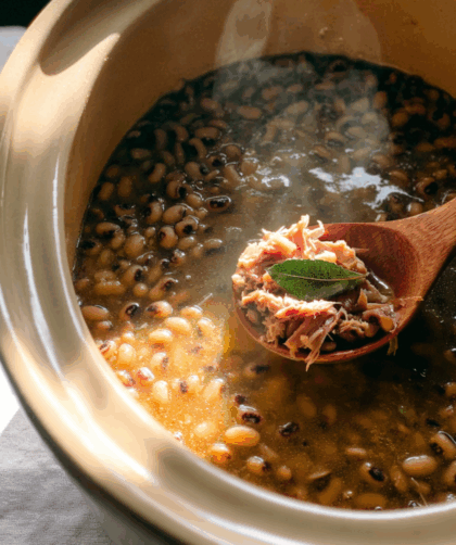 Crock Pot Black-Eyed Peas with Smoked Turkey