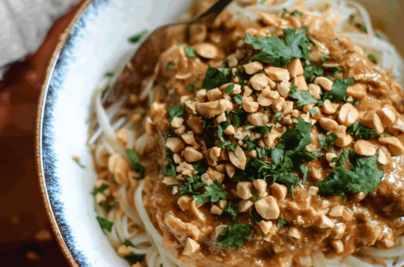 Crock Pot Chicken Pad Thai