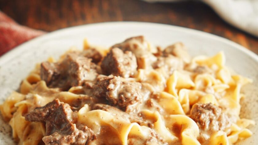 Crock Pot Ground Beef Stroganoff