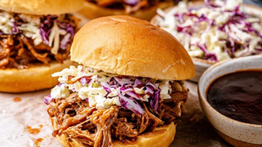 Crock Pot Pulled BBQ Pork Sliders
