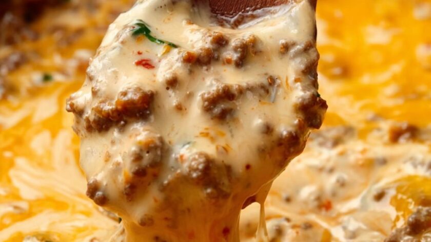 Crock Pot Queso Dip With Ground Beef