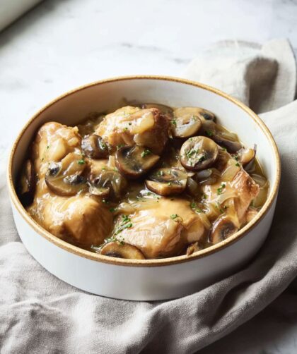 Crock Pot Smothered Chicken Thighs