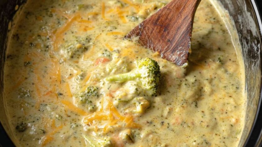 Crock Pot Broccoli Cheddar Soup