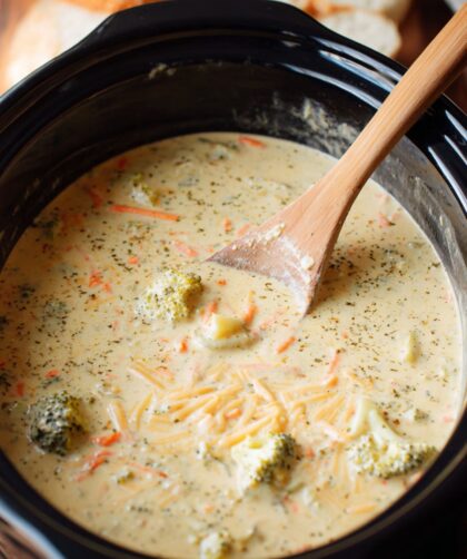 Crock Pot Broccoli Velveeta Soup