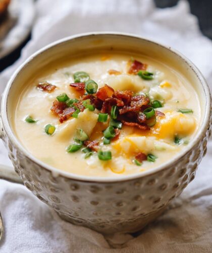 Crock Pot Cheesy Potato Soup