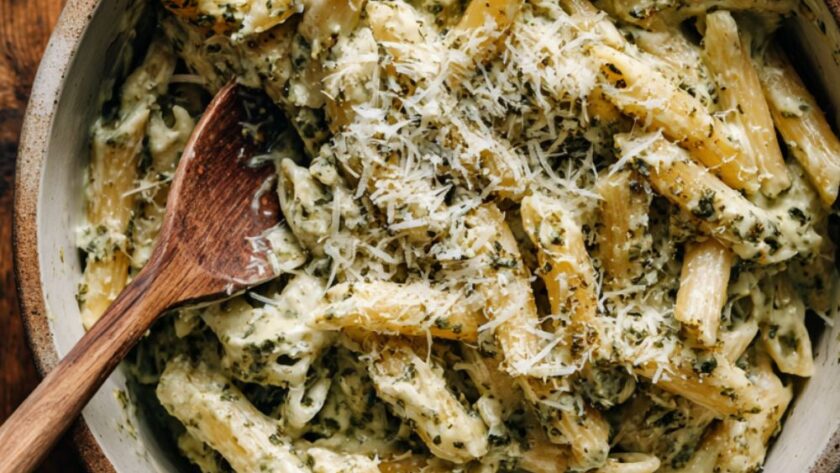 Crock Pot Chicken Pesto Alfredo